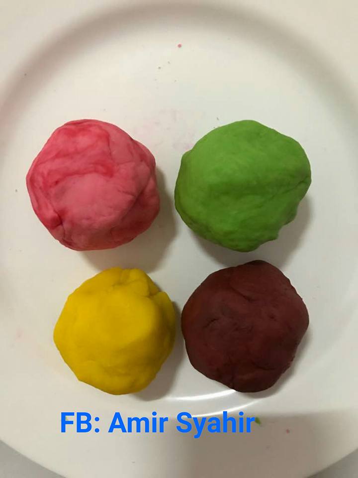 DIY 'Play Dough' Untuk Anak Semudah ABC, Mak Ayah Dapat